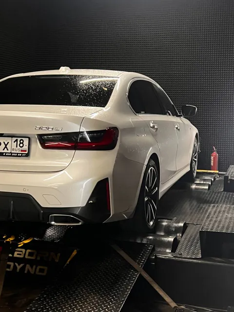 Чип-тюнинг BMW: автомобиль на мощностном стенде